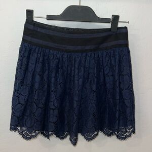 Milly skirt. Size 2.  Great condition.  None smoking home.
